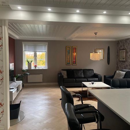 Apartment Uddevalla Bohuslaen Bubbelbad Εξωτερικό φωτογραφία