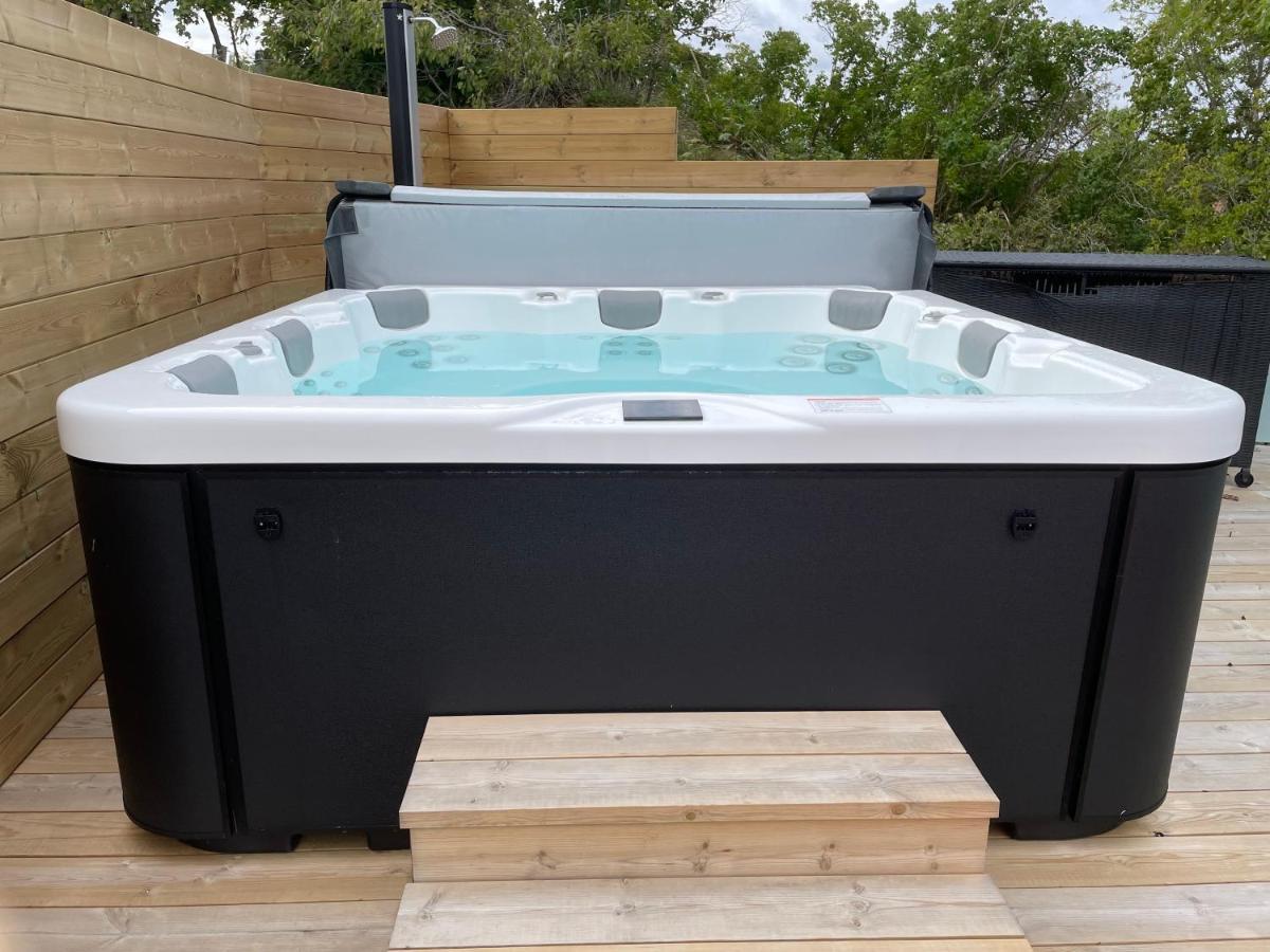 Apartment Uddevalla Bohuslaen Bubbelbad Εξωτερικό φωτογραφία